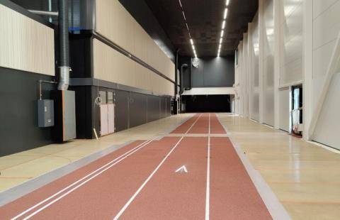 Koivuluoto Areenan yleisurheilusuora