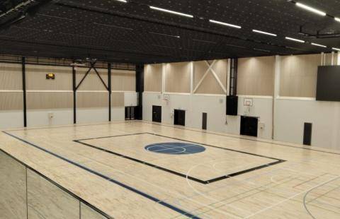 Koivuluoto areenan palloilusali